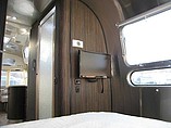 2015 Airstream International Signature Photo #19