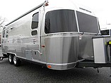 15 Airstream International Signature