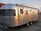 2012 Airstream International Signature Photo #5