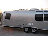 2012 Airstream International Signature Photo #6