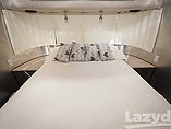 2015 Airstream International Signature Photo #32
