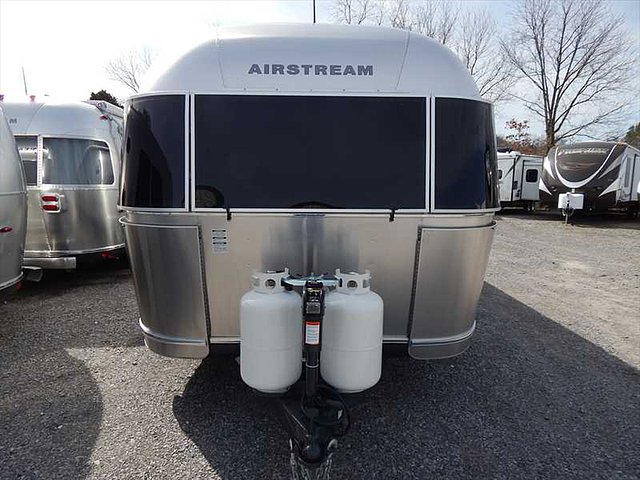 14 Airstream International Serenity