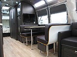 2015 Airstream International Signature Photo #8