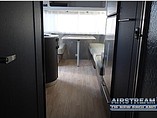 2013 Airstream International Signature Photo #7