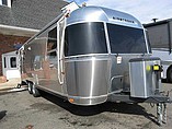 15 Airstream International Signature