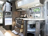 2015 Airstream International Signature Photo #11