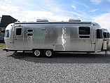 2015 Airstream International Signature Photo #29