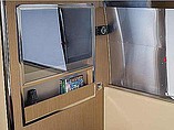 2015 Airstream Land Yacht Photo #6