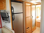 2005 Airstream Land Yacht Photo #7
