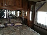 2000 Airstream Land Yacht Photo #27