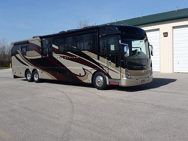 10 Amera Coach