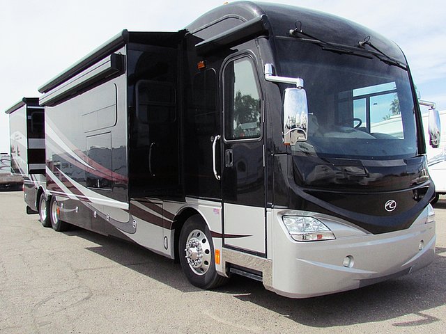 2012 American Coach American Revolution Photo