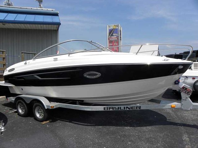 2014 Bayliner Bayliner Photo