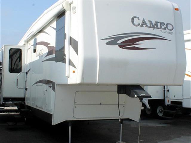 2010 Carriage Cameo LXI Photo