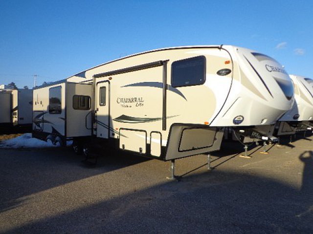 2015 Chaparral Chaparral Photo