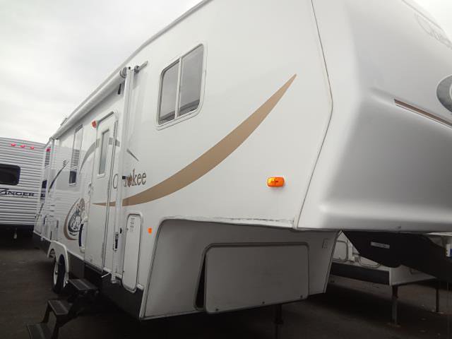 2004 Cherokee Cherokee Photo