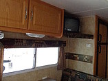 2007 Coachmen Capri Photo #7