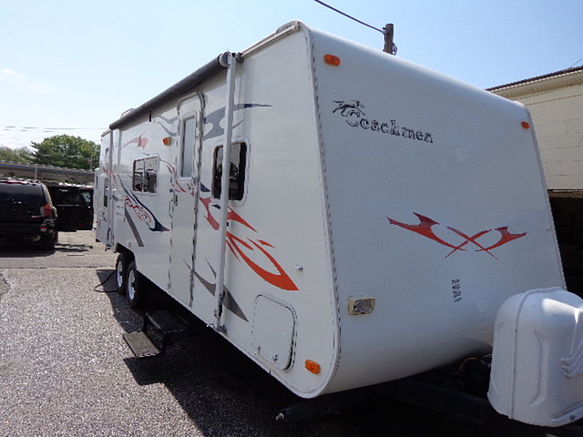 2007 Coachmen Capri Photo