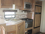 2015 Coachmen Catalina Photo #8