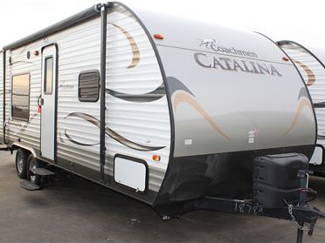 2015 Coachmen Catalina Photo