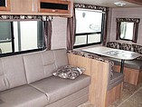 2015 Coachmen Catalina Photo #9