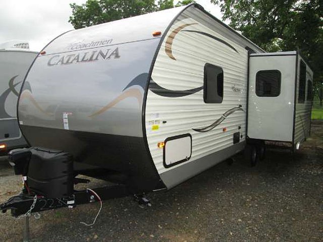 2016 Coachmen Catalina Photo