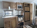 2015 Coachmen Catalina Photo #9