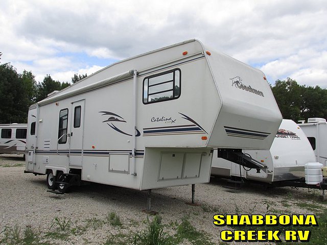 2001 Coachmen Catalina Photo