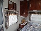 2002 Coachmen Catalina Photo #17