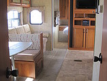 2010 Coachmen Catalina Photo #17