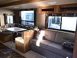 2015 Coachmen Catalina Photo #9