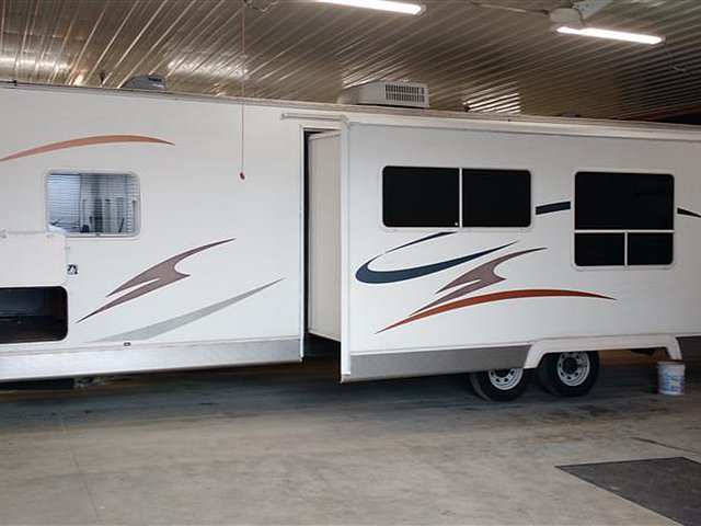 2007 Coachmen Catalina Photo