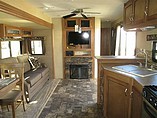 2015 Coachmen Catalina Destination Series Photo #18