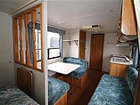 2000 Coachmen Catalina Lite Photo #3