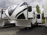 2011 Coachmen Chaparral Photo #2