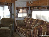 2005 Coachmen Chaparral Photo #6