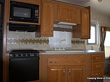 2005 Coachmen Chaparral Photo #11