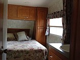 2005 Coachmen Chaparral Photo #15