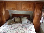 2005 Coachmen Chaparral Photo #18