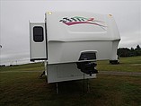 2009 Coachmen Chaparral Photo #2
