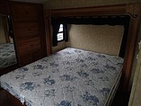 2009 Coachmen Chaparral Photo #10