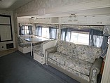 2005 Coachmen Chaparral Photo #3