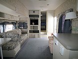2005 Coachmen Chaparral Photo #6