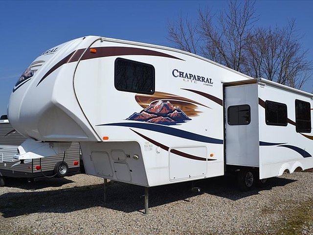 2010 Coachmen Chaparral Photo