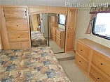 2009 Coachmen Chaparral Photo #6