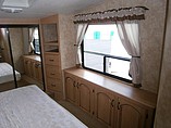 2007 Coachmen Chaparral Photo #6