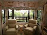 2007 Coachmen Chaparral Photo #11