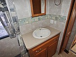 2004 Coachmen Chaparral Photo #10