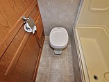 2004 Coachmen Chaparral Photo #11