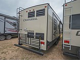 2015 Coachmen Chaparral Photo #6